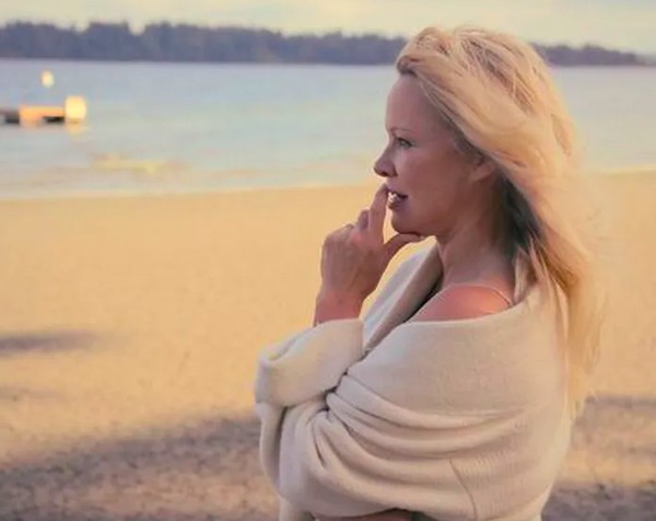 Pamela Anderson Diz Que Nunca Assistiu Sex Tape Tommy Lee Doloroso Demais