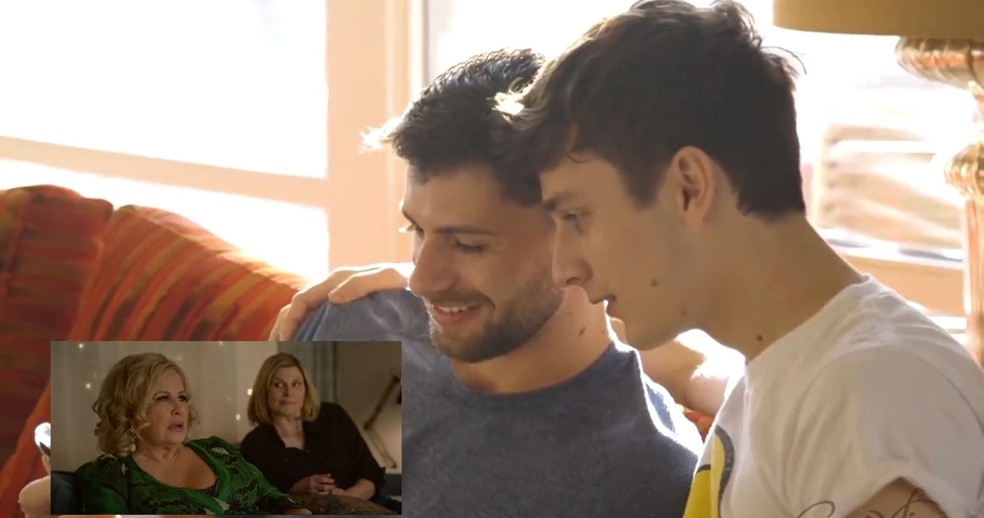 Atriz Vencedora Do Emmy Se Sente Lisonjeada Por Aparecer Em Filme Porn Gay Celebridades Monet