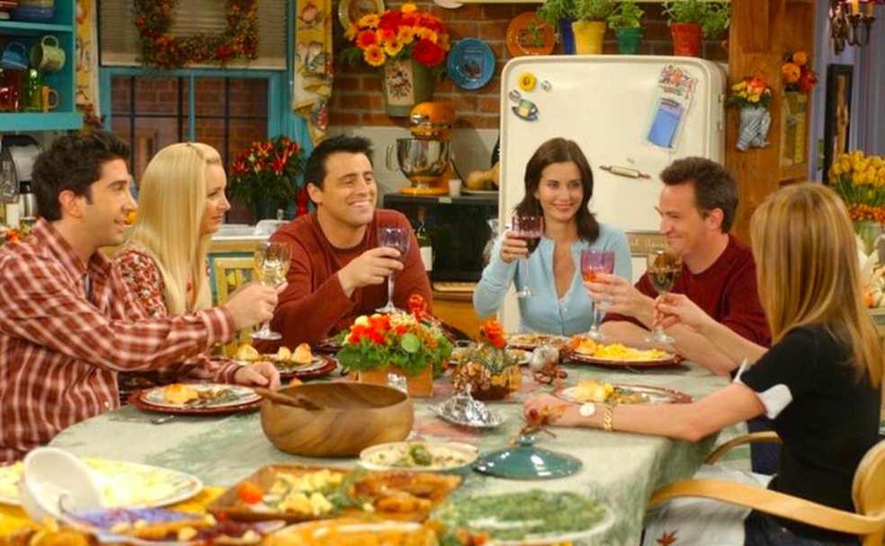 Jennifer Aniston, Courteney Cox, Lisa Kudrow, Matt LeBlanc, Matthew Perry e David Schwimmer em cena de Friends — Foto: Reprodução