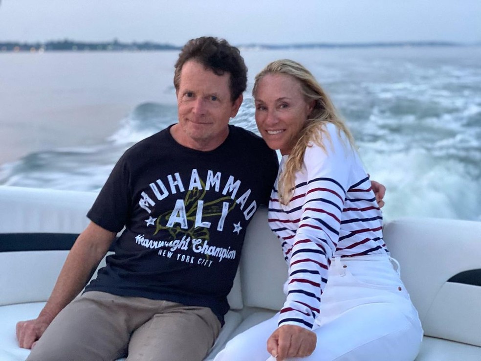 O ator Michael J. Fox com sua esposa, a atriz Tracy Pollan — Foto: Reprodução/Instagram