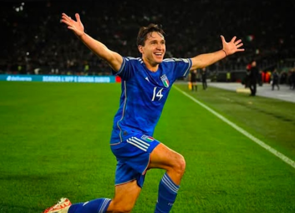 Federico Chiesa com a camisa da Itália — Foto: Instagram