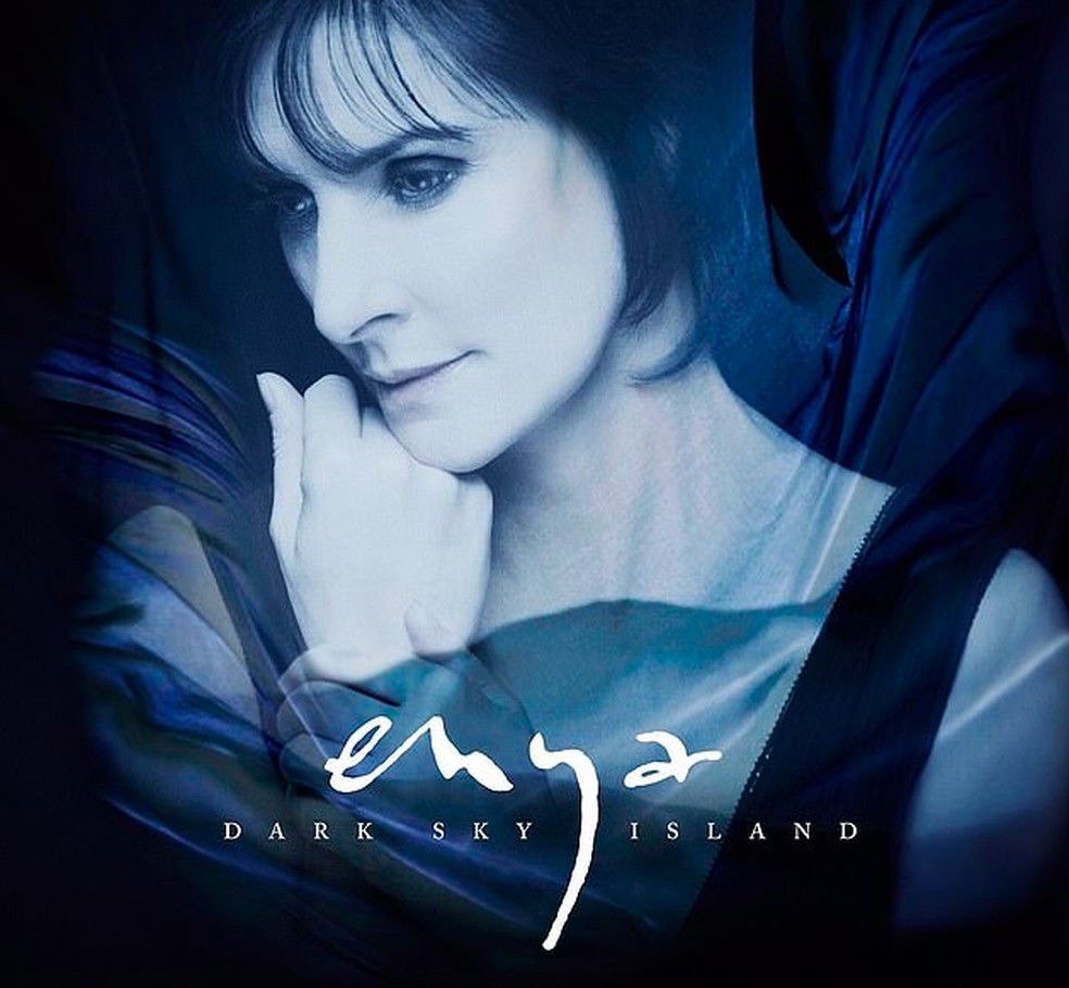 A capa de Dark Sky Island (2015), oitavo e mais recente disco da cantora Enya — Foto: Reprodução