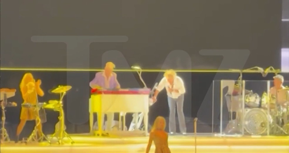 O músico Rod Stewart colapsou durante espétaculo nos EUA