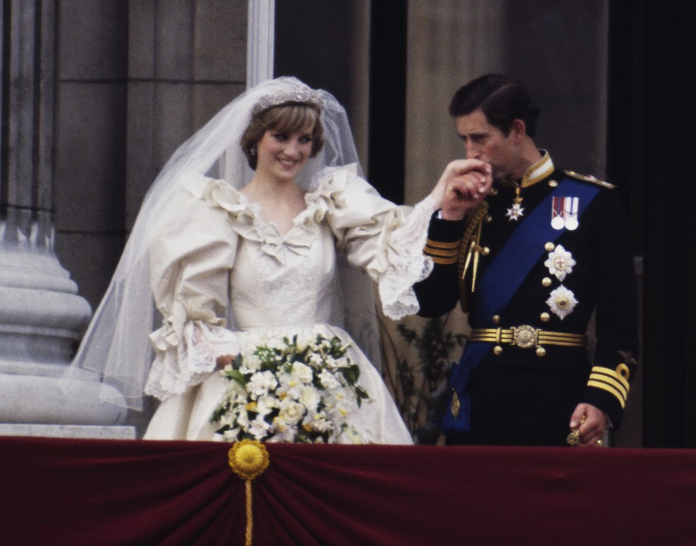 O casamento do rei Charles III (então príncipe Charles) com a princesa Diana em 29 de julho de 1981 — Foto: Getty Images