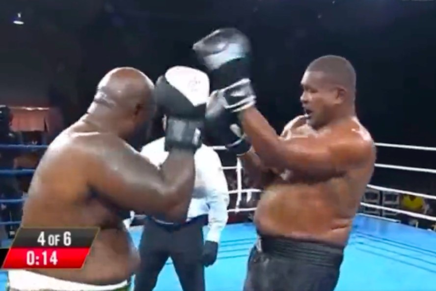 Luta em que idade somada dos boxeadores chega a 114 anos choca web