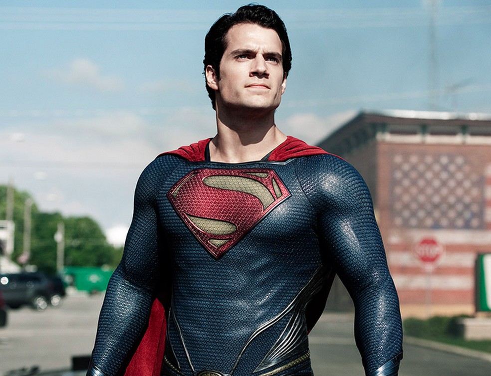 Looks de Henry Cavill: confira o estilo do ator de Superman