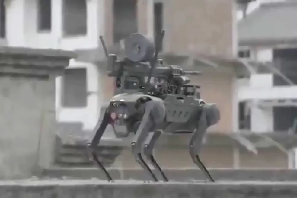 Robô-cachorro chinês usado para fins militares — Foto: reprodução