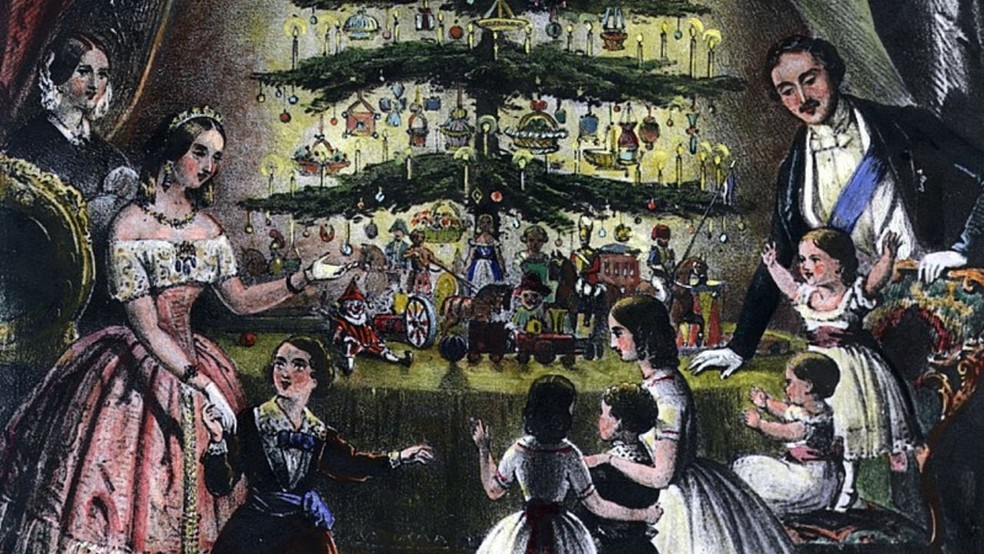 Ilustração da Rainha Vitória e sua família comemorando o Natal em frente a uma árvore de natal, tradição popularizada por ela na Inglaterra. Arte de 1848. — Foto: Domínio Público