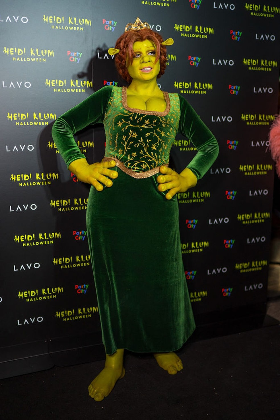 Heidi Klum vestida como Princesa Fiona, da saga Shrek — Foto: Getty Images