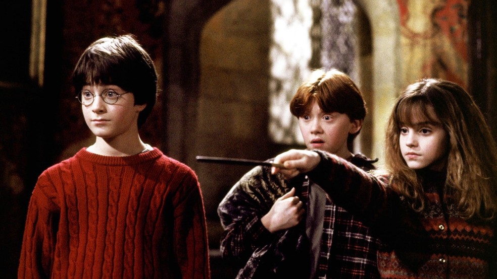 Daniel Radcliffe, Rupert Grint e Emma Watson em Harry Potter e a Pedra Filosofal (2001) — Foto: Divulgação
