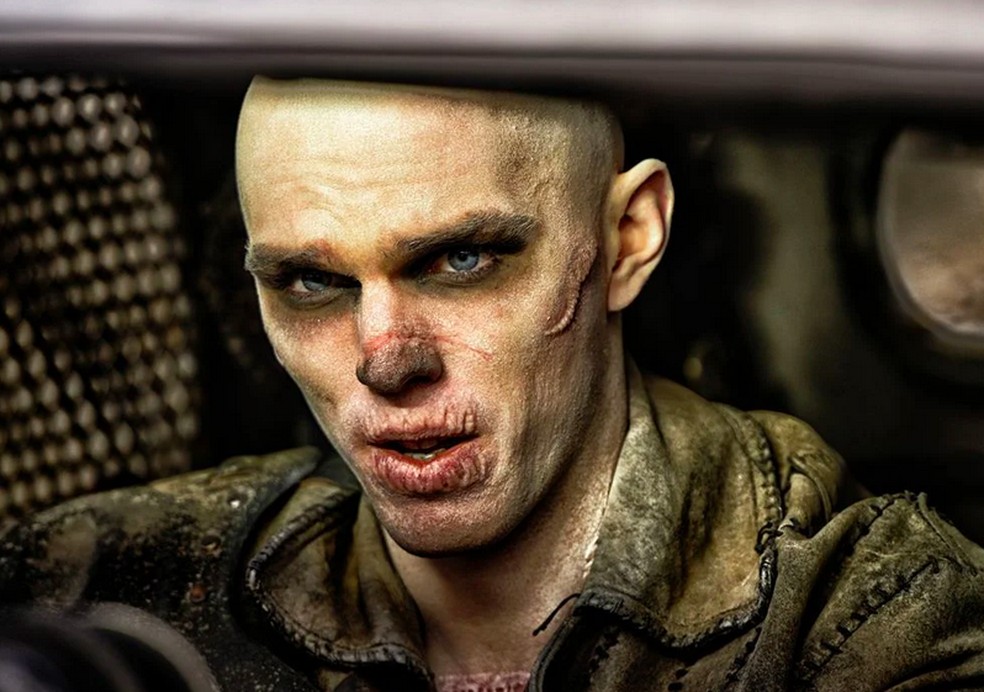 Nicholas Hoult em Mad Max: Estrada da Fúria (2015) — Foto: Reprodução