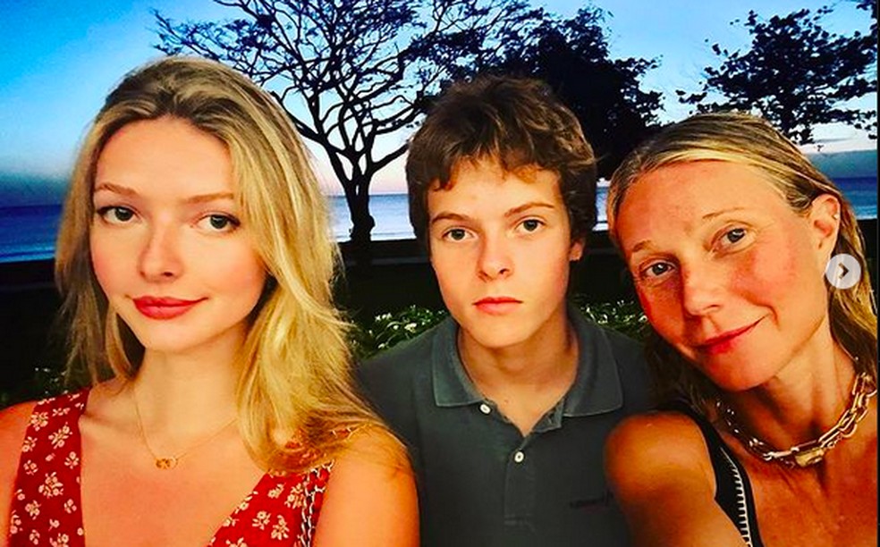 A atriz Gwyneth Paltrow com os filhos — Foto: Instagram