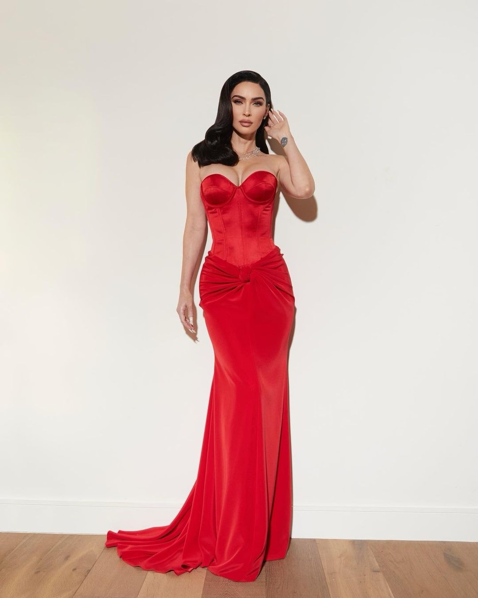 A atriz Megan Fox com seu look para o evento pr&eacute;-Grammy &mdash; Foto: Reprodu&ccedil;&atilde;o/Instagram