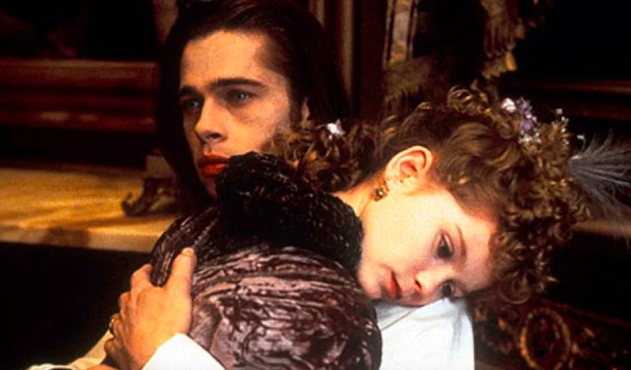 Kirsten Dunst e Brad Pitt em Entrevista com o Vampiro (1994)