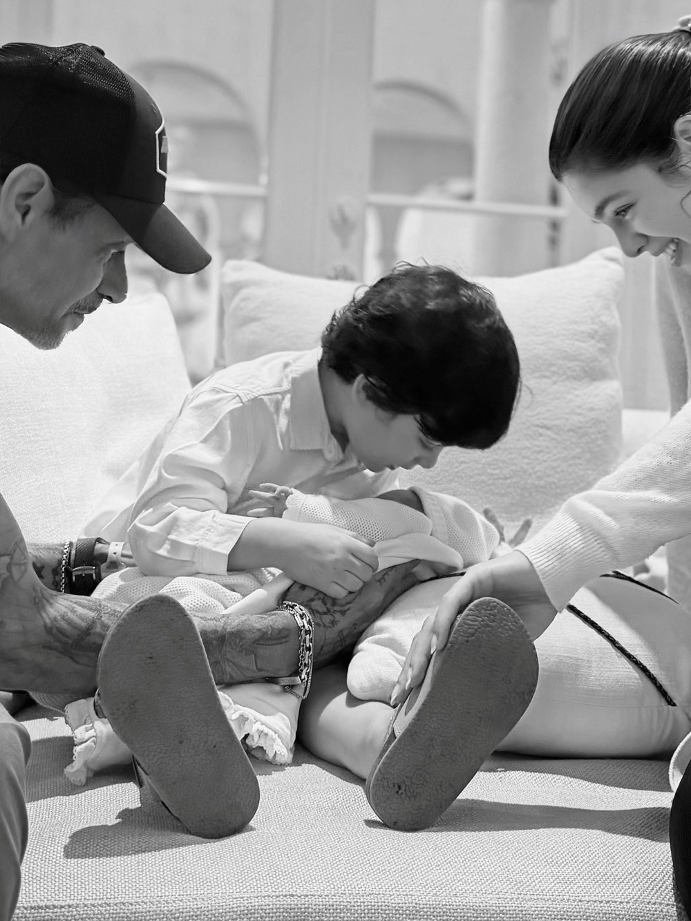 Pai de 8, cantor anuncia nascimento de filha após receber indireta de ...