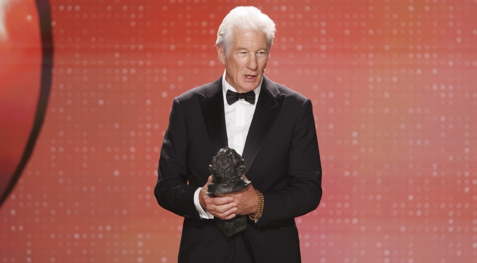 Richard Gere durante o Prêmio Goya de 2025 em Granada, Espanha, em 8 de fevereiro de 2025 — Foto: Getty Images