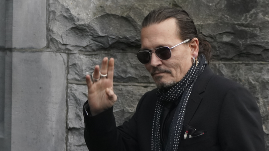 Johnny Depp está focado em outra carreira no cinema e só 'um dia' vai voltar a atuar, revela site