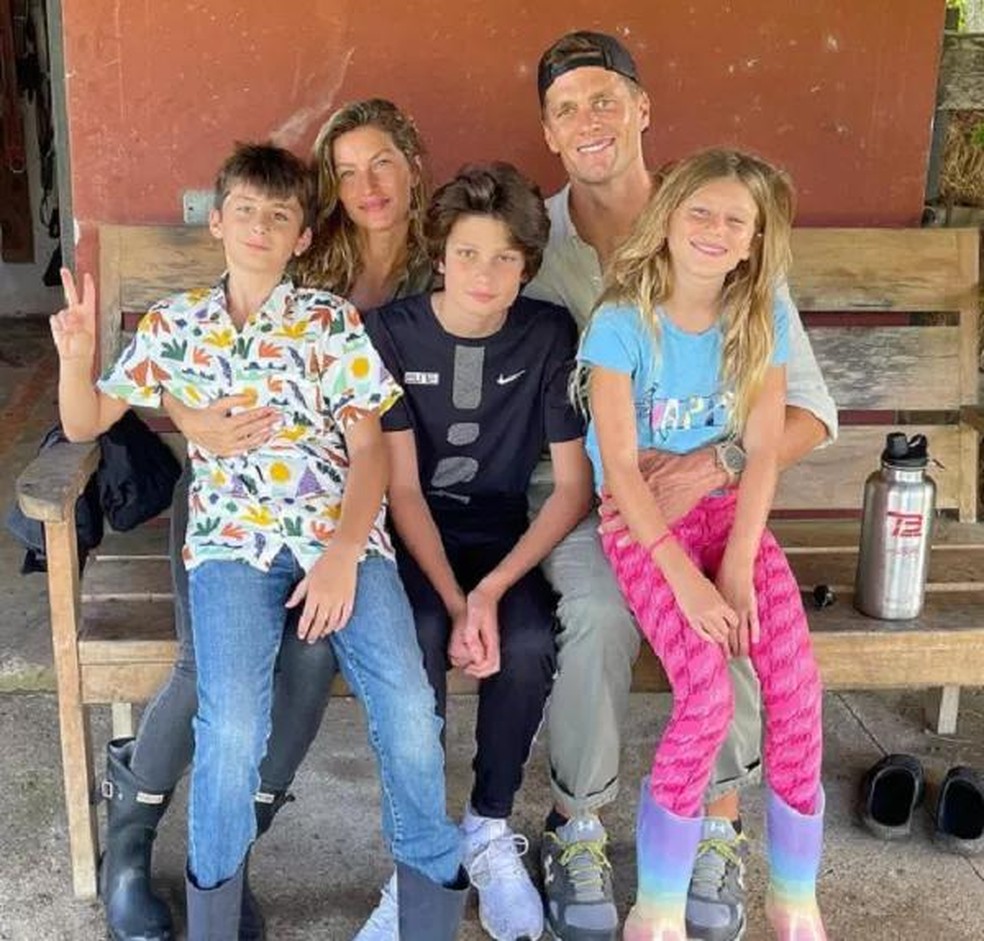 Gisele Bündchen e Tom Brady com os filhos (Foto: Instagram) — Foto: Monet