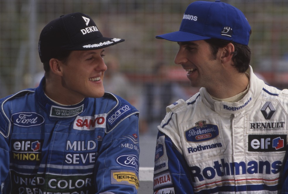 Michael Schumacher e Damon Hill em foto de 1994 — Foto: Getty Images