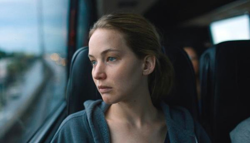 Jennifer Lawrence em cena do drama Passagem (2022) — Foto: Reprodução