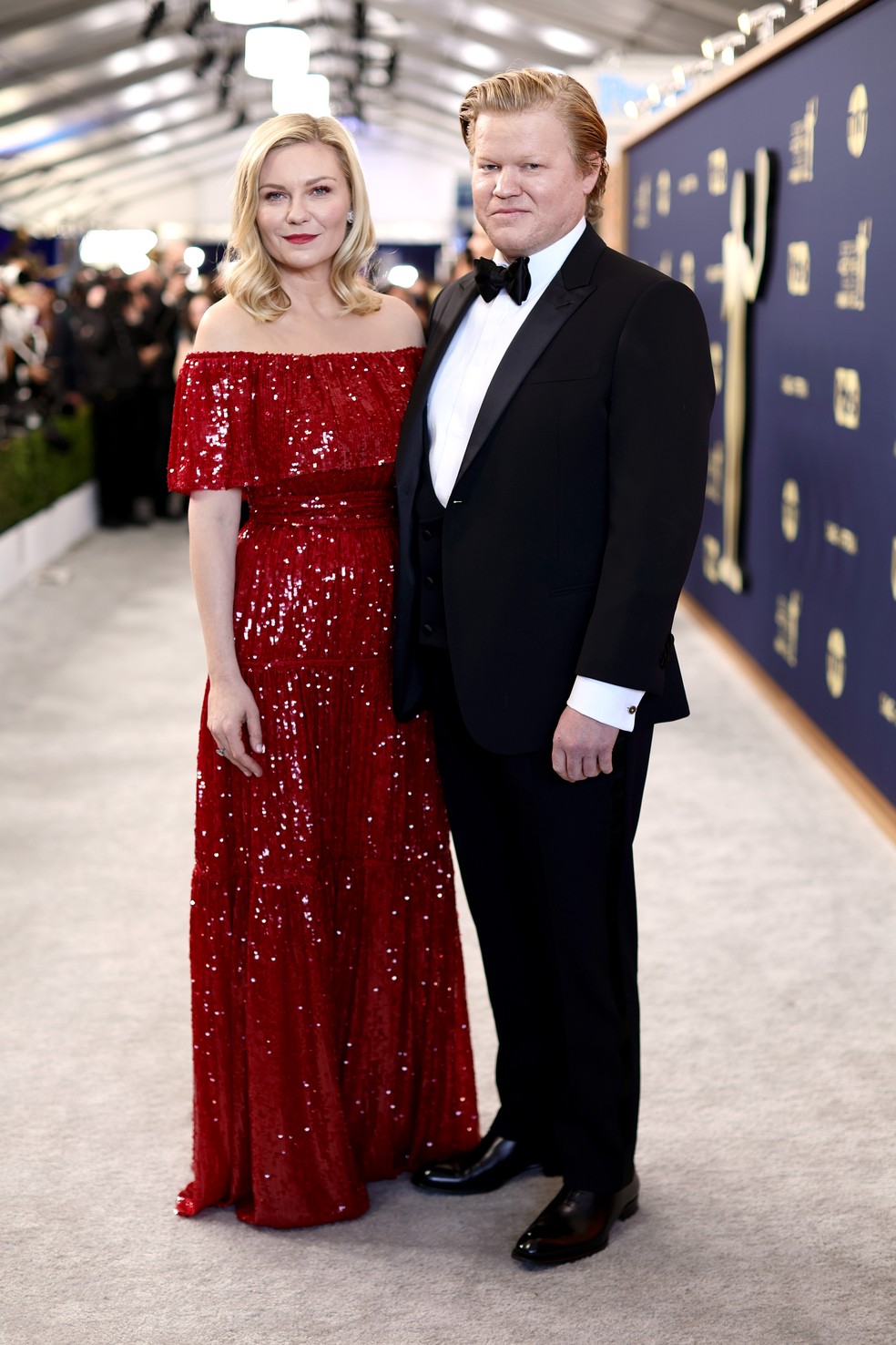 Kirsten Dunst e Jesse Plemons em fevereiro de 2022 — Foto: Getty Images