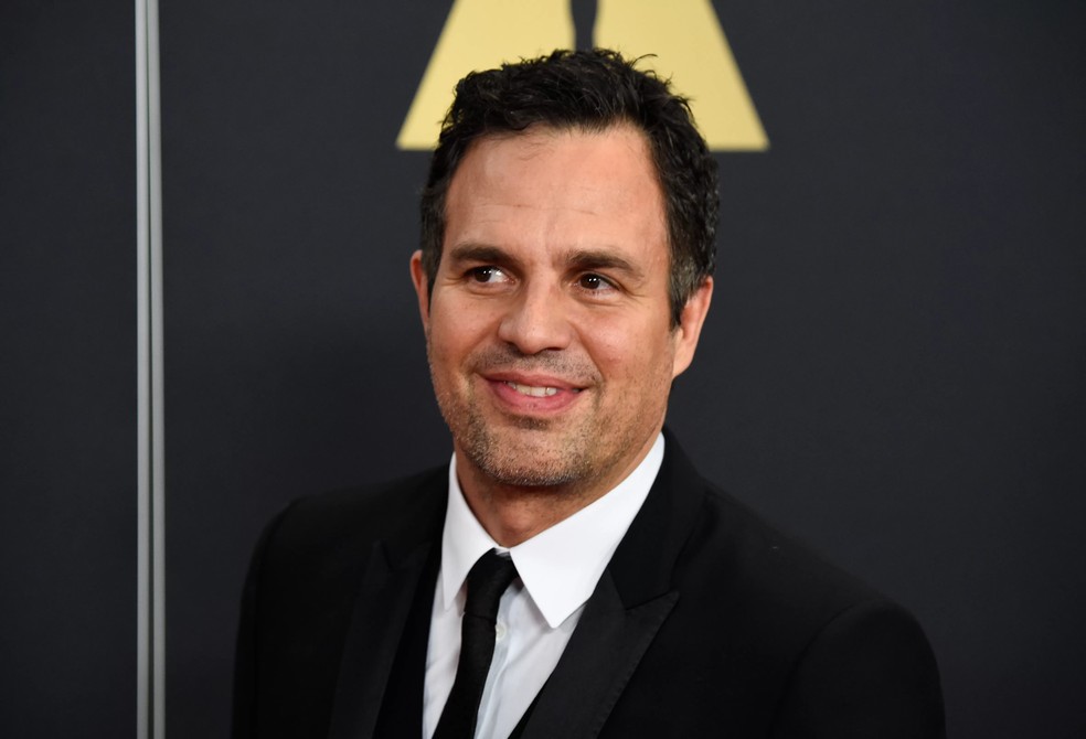Atriz deixa textão em post de Mark Ruffalo para expor demissão e falta ...