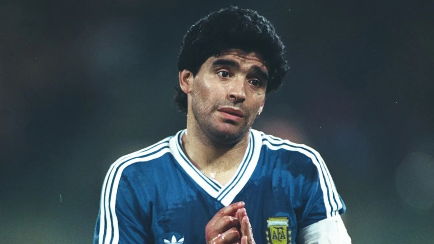 A outra 'Mão de Deus'? Como Maradona evitou eliminação precoce da