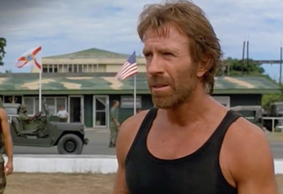 Chuck Norris em 'The Delta Force' — Foto: Reprodução