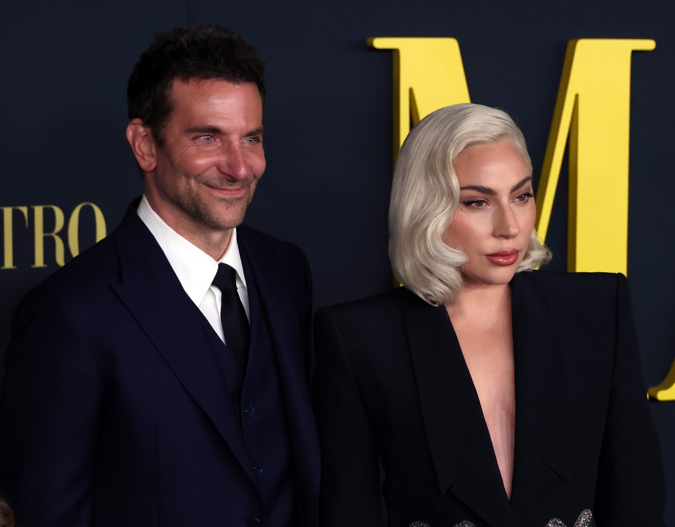 Bradley Cooper e Lady Gaga no lançamento de Maestro (2023) em Los Angeles — Foto: Getty Images