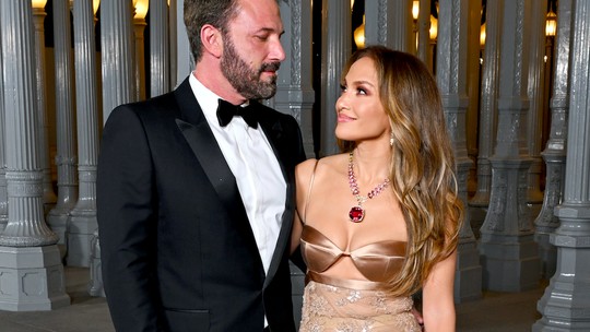 Jennifer Lopez anuncia cancelamento de turnê em meio à suposta crise no casamento com Ben Affleck: 'Absolutamente necessário'