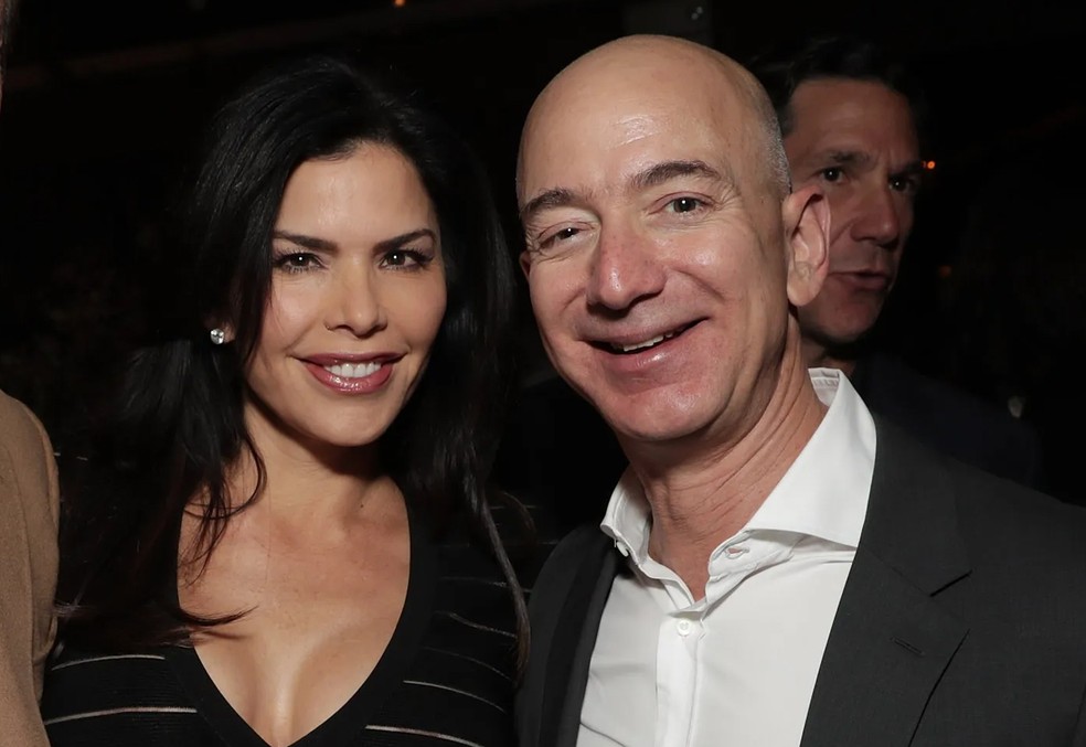 Lauren Sánchez e Jeff Bezos — Foto: Getty Images