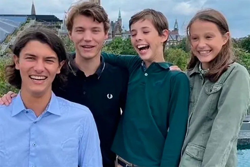 Nikolai, Felix, Henrik e Athena, netos da Rainha Margrethe II da Dinamarca  — Foto: Instagram