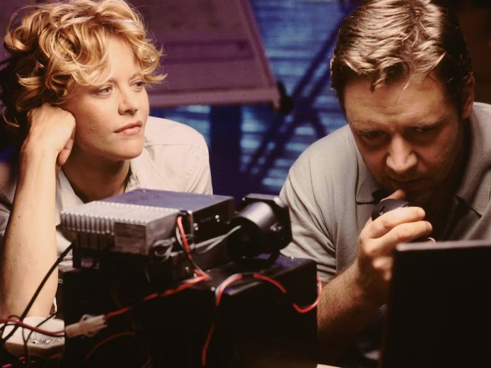 Meg Ryan e Russell Crowe em Prova de Vida (2001) — Foto: Warner Bros.