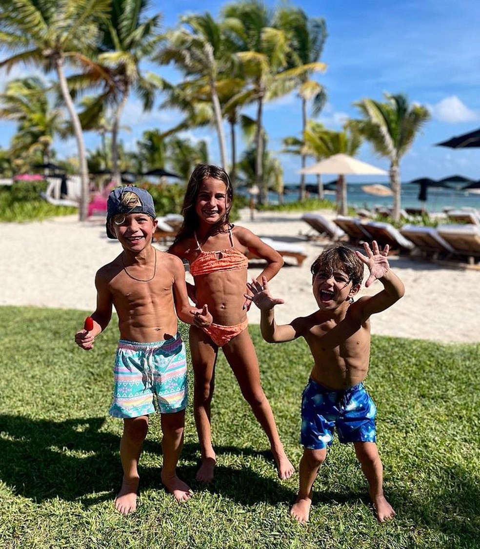 Vivianne, Eric Jr. e Forrest são filhos de Jessie James Decker e Eric Decker — Foto: Instagram