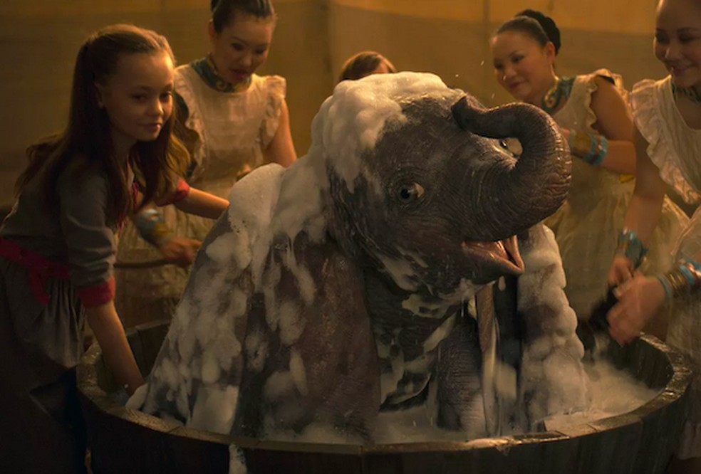 Cena de Dumbo (2019), do cineasta Tim Burton — Foto: Reprodução