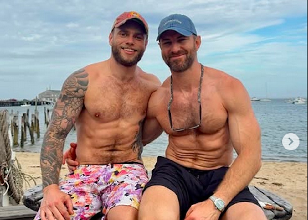 Gus Kenworthy com o namorado — Foto: Instagram