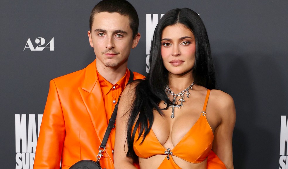 Timothée Chalamet e Kylie Jenner no evento de lançamento de Marty Supreme (2025) em Los Angeles, em 8 de dezembro de 2025 — Foto: Getty Images