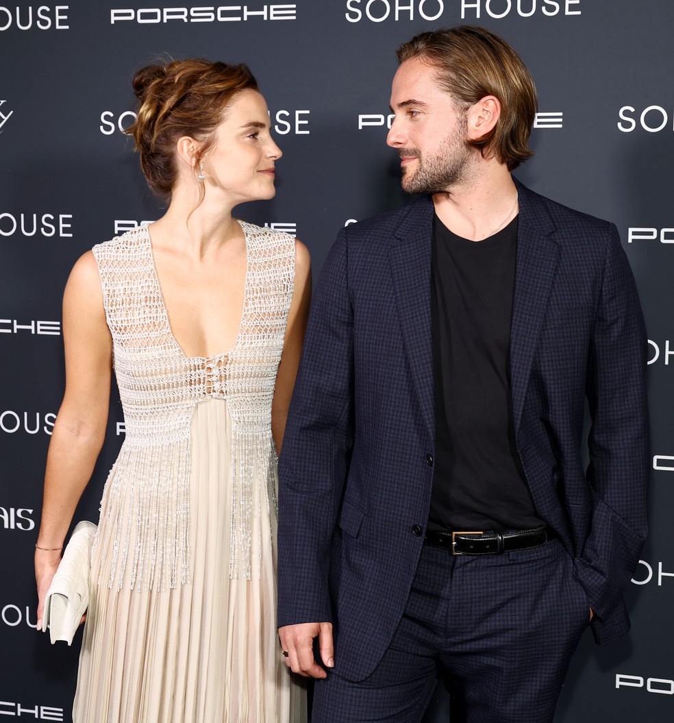 Emma Watson levou o irmão Alex na premiação anual Soho House Awards, em Nova York (2023) — Foto: Getty Images