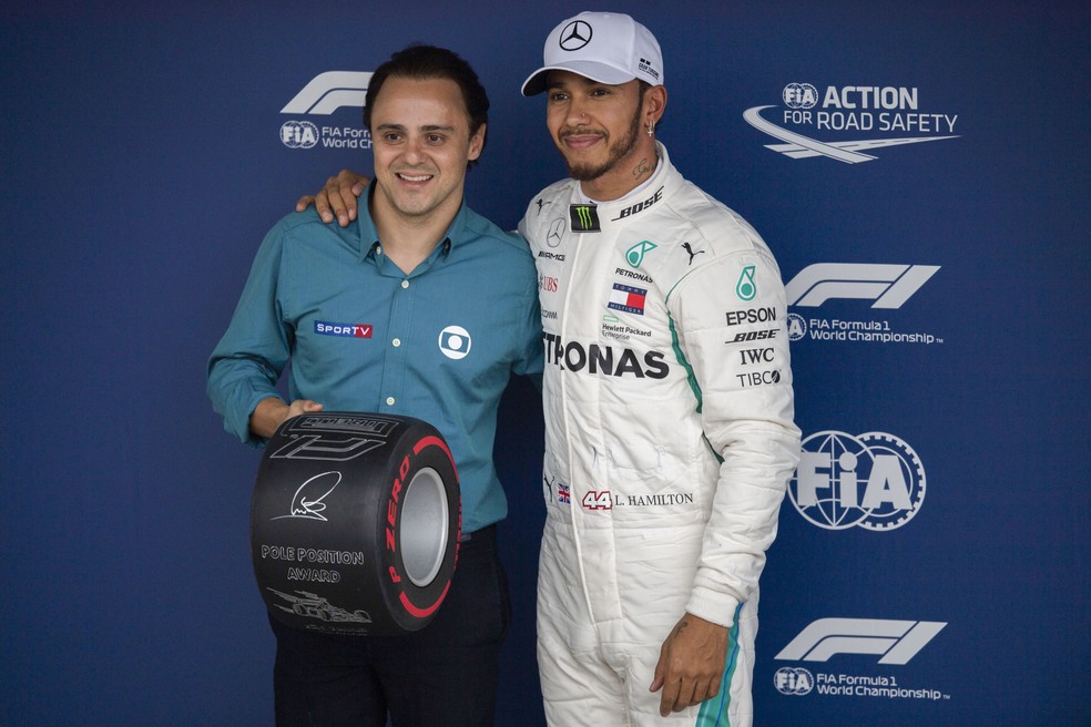 Felipe Massa com Lewis Hamilton — Foto: Getty Images