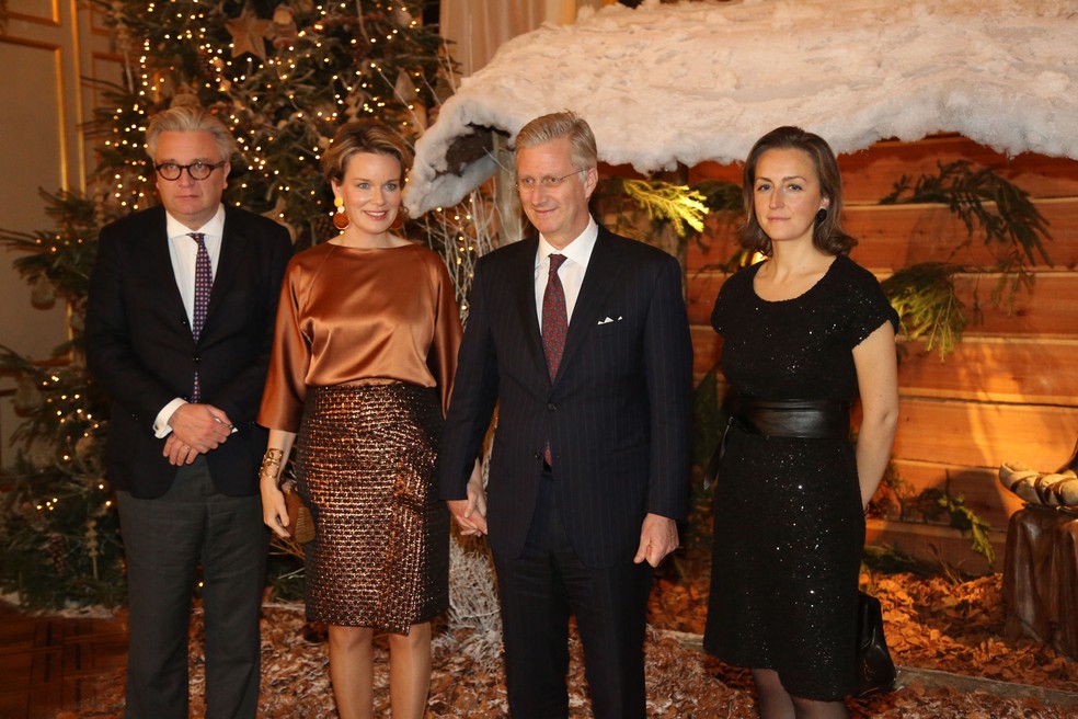 O Príncipe Laurent e o Rei Philippe da Bélgica com suas respectivas esposas — Foto: Getty Images