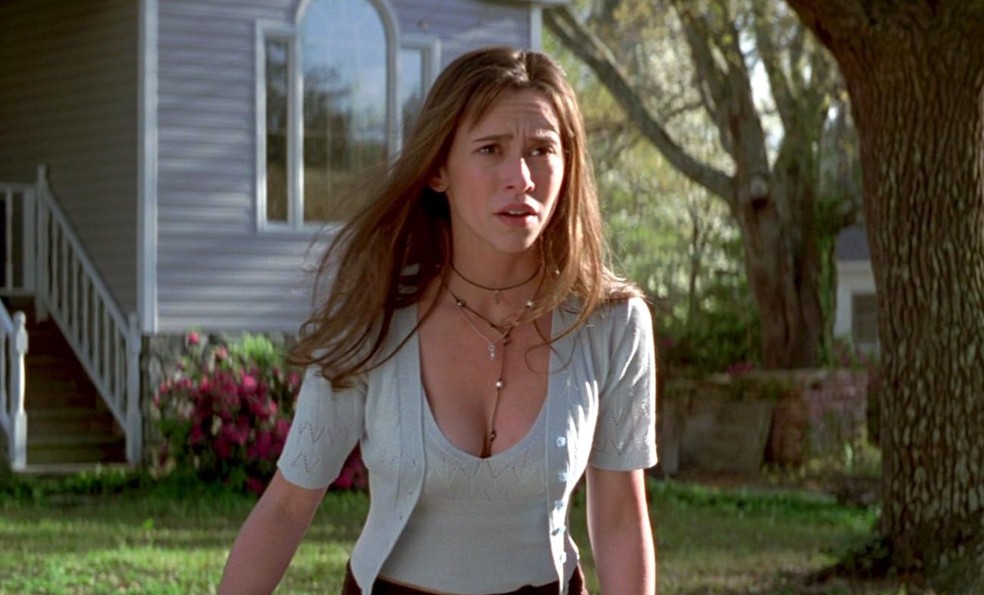 Jennifer Love Hewitt em 'Eu Sei o que Vocês Fizeram no Verão Passado' (1997) — Foto: Reprodução