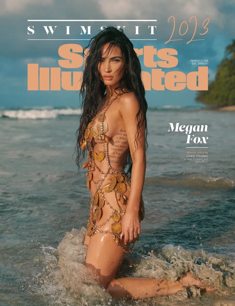 Megan Fox na capa da revista Sports Illustrated Swimsuit 2023 — Foto: Divulgação