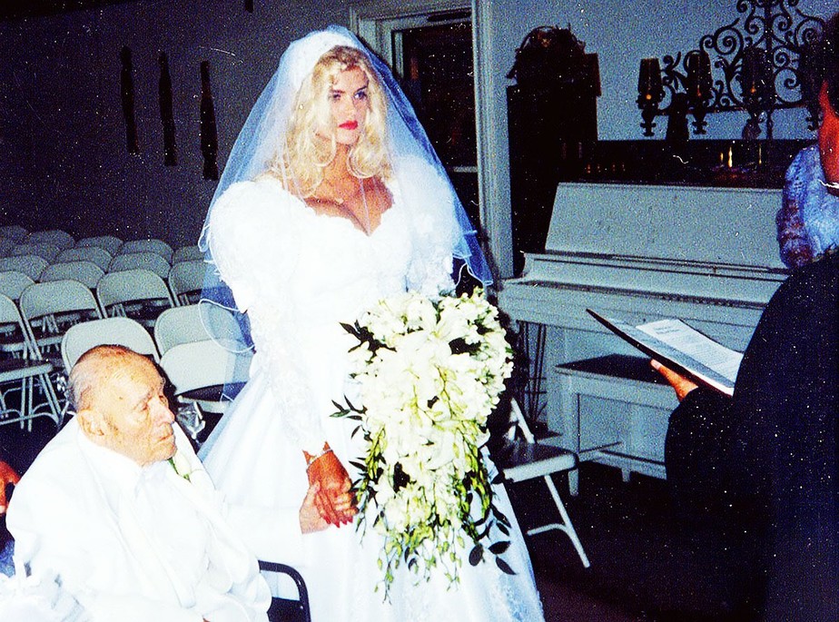 Anna Nicole Smith e seu marido J. Howard Marshall
