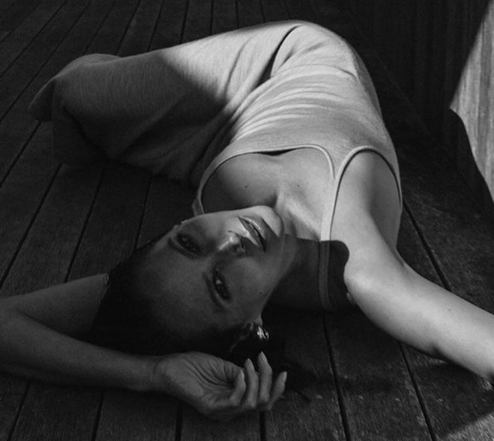 A supermodelo Christy Turlington em ensaio — Foto: Instagram