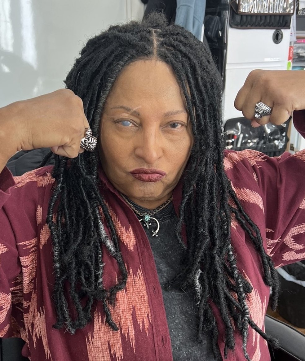 A atriz Pam Grier em trabalho recente — Foto: reprodução