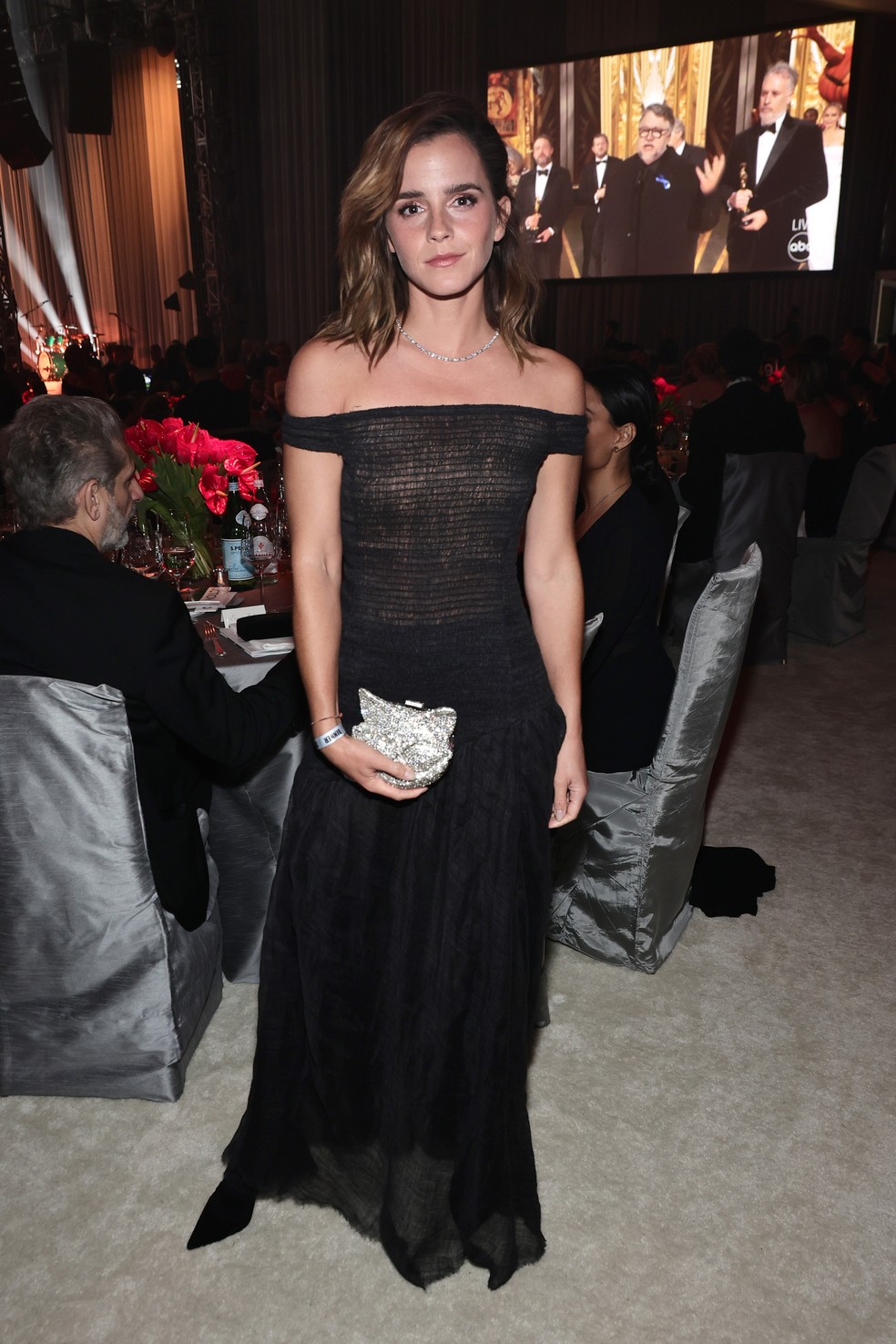Emma watson d adeus definitivo aos tempos de harry potter com look