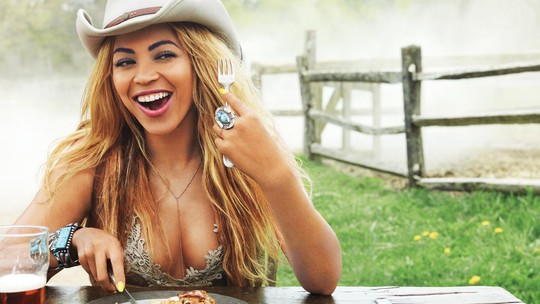 Beyoncé assusta redes com conta de 9900 reais em hamburgueria