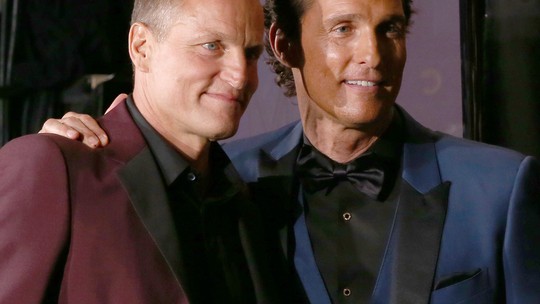 Matthew McConaughey e Woody Harrelson recebem proposta para DNA e acabar com mistério se realmente são irmãos