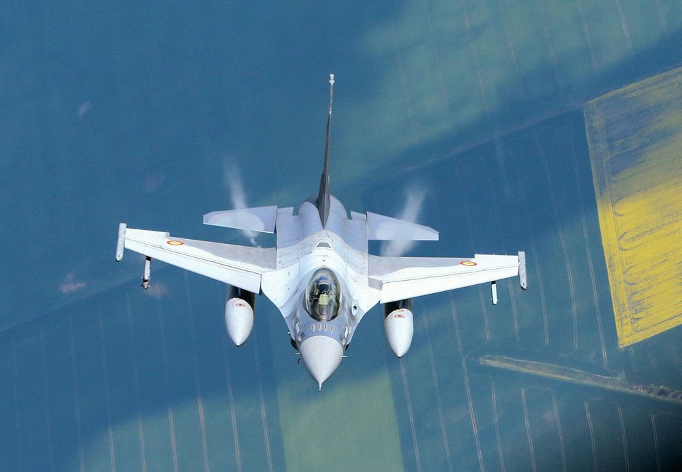 Jogos de guerra: Força Aérea dos EUA investe em aviões letais controlados  por IA - Notícias - R7 Tecnologia e Ciência