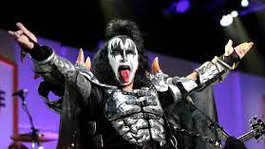 Gene Simmons, roqueiro do Kiss, atualiza número de mulheres com quem transou: 5 mil 
